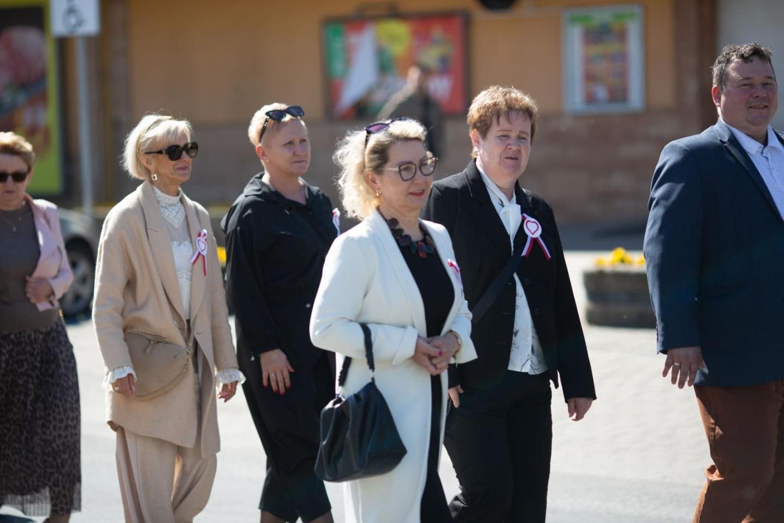 Zdjęcie w galerii na portalu naszwodzislaw.com: Obchody Święta Konstytucji 3 Maja w Radlinie. Wspólna pamięć i uroczystości patriotyczne wiadomości z regionu