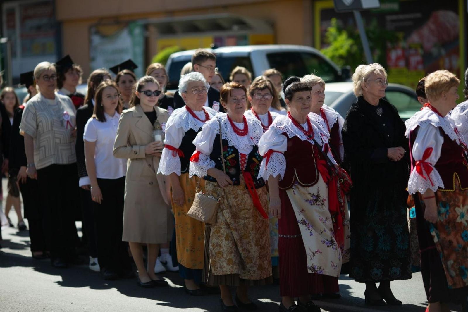 Zdjęcie w galerii na portalu naszwodzislaw.com: Obchody Święta Konstytucji 3 Maja w Radlinie. Wspólna pamięć i uroczystości patriotyczne wiadomości z regionu