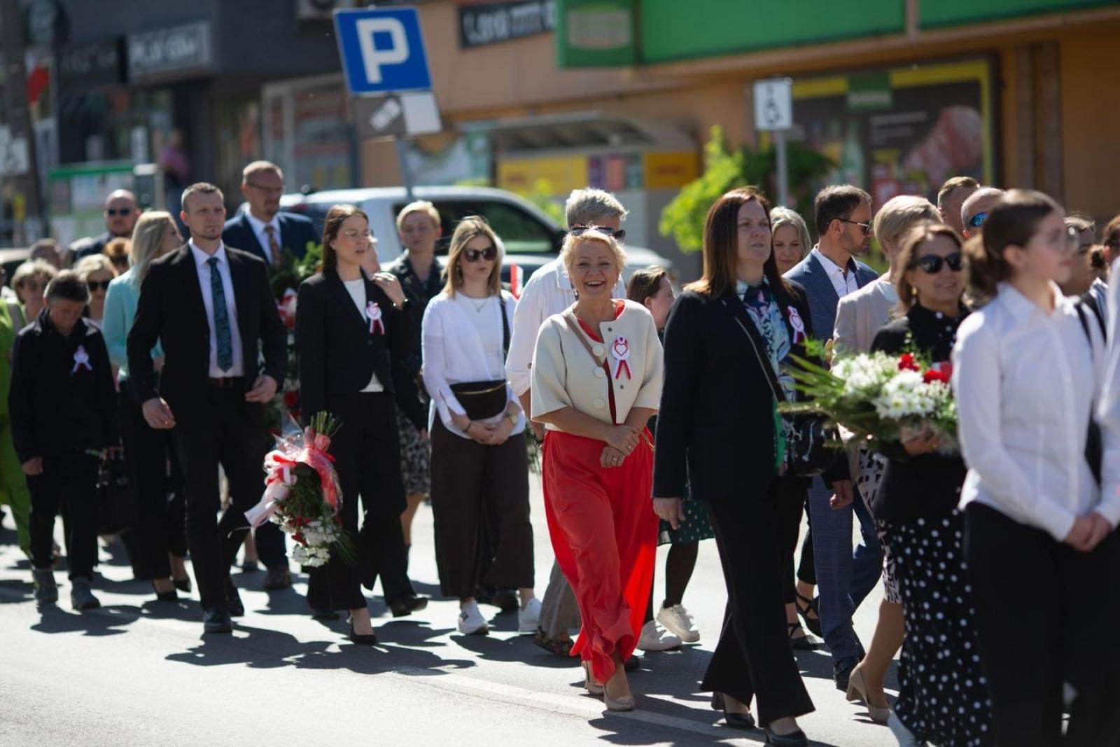 Zdjęcie w galerii na portalu naszwodzislaw.com: Obchody Święta Konstytucji 3 Maja w Radlinie. Wspólna pamięć i uroczystości patriotyczne wiadomości z regionu