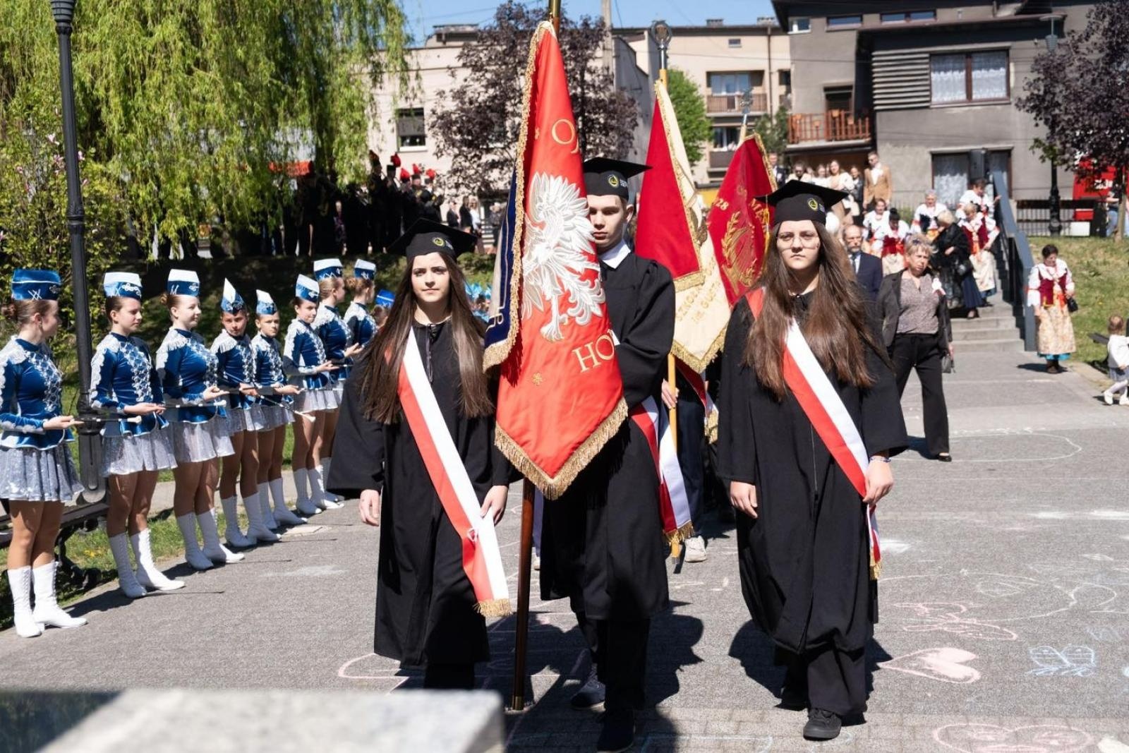 Zdjęcie w galerii na portalu naszwodzislaw.com: Obchody Święta Konstytucji 3 Maja w Radlinie. Wspólna pamięć i uroczystości patriotyczne wiadomości z regionu