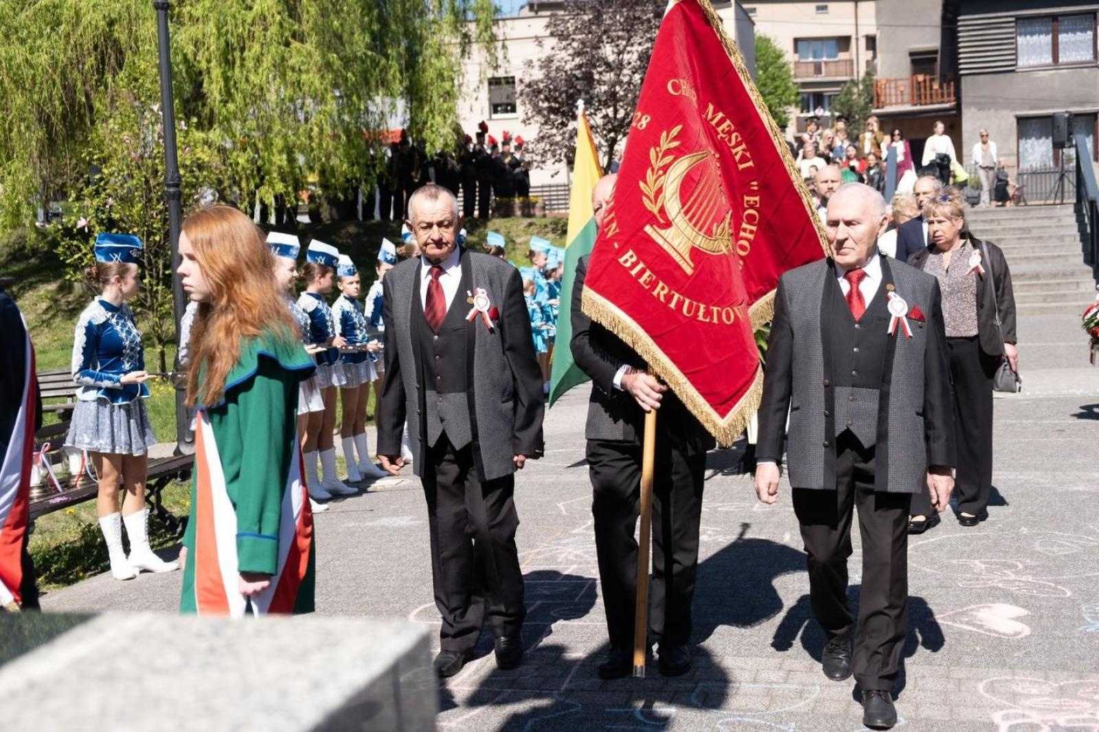 Zdjęcie w galerii na portalu naszwodzislaw.com: Obchody Święta Konstytucji 3 Maja w Radlinie. Wspólna pamięć i uroczystości patriotyczne wiadomości z regionu