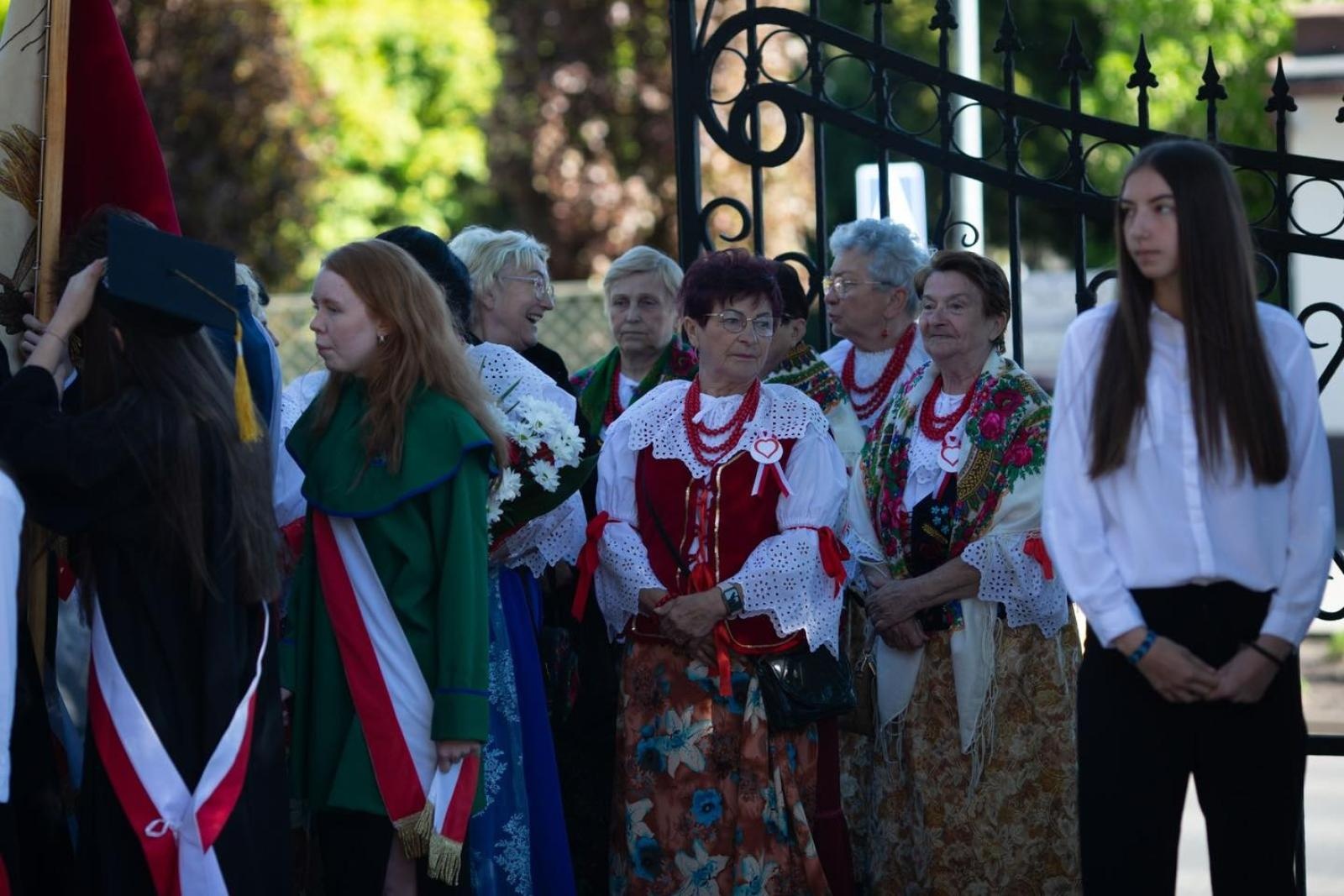 Zdjęcie w galerii na portalu naszwodzislaw.com: Obchody Święta Konstytucji 3 Maja w Radlinie. Wspólna pamięć i uroczystości patriotyczne wiadomości z regionu