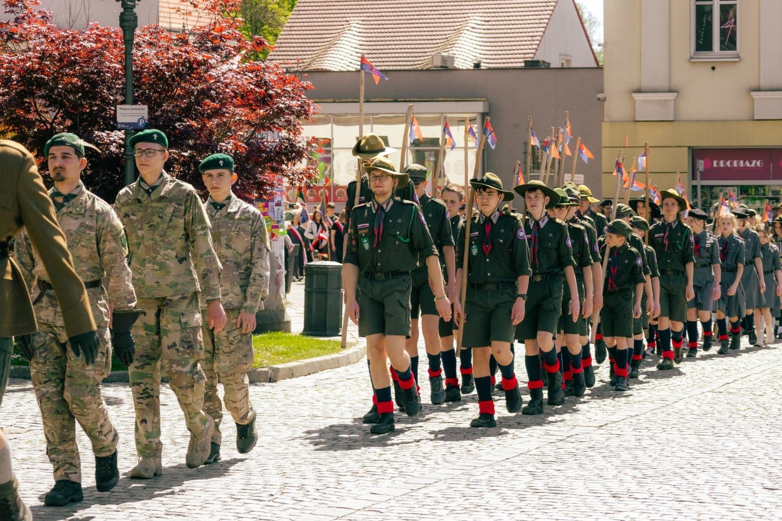 Zdjęcie w galerii na portalu naszwodzislaw.com: Wodzisław Śląski pamięta o Konstytucji 3 Maja. Uroczystości z udziałem mieszkańców i władz wiadomości z regionu
