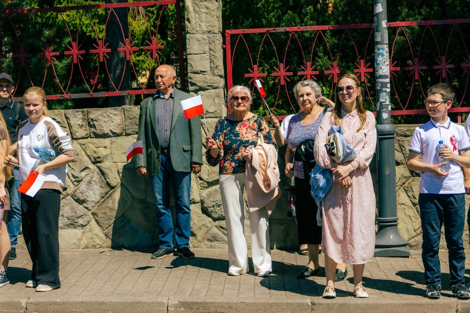 Zdjęcie w galerii na portalu naszwodzislaw.com: Wodzisław Śląski pamięta o Konstytucji 3 Maja. Uroczystości z udziałem mieszkańców i władz wiadomości z regionu