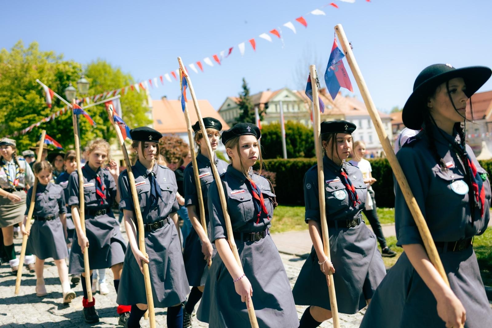 Zdjęcie w galerii na portalu naszwodzislaw.com: Wodzisław Śląski pamięta o Konstytucji 3 Maja. Uroczystości z udziałem mieszkańców i władz wiadomości z regionu