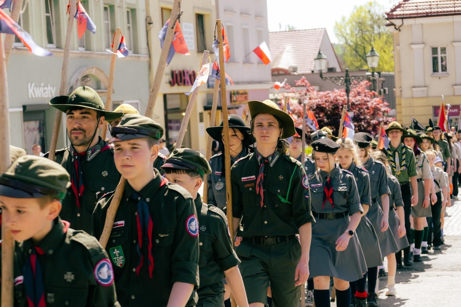 Zdjęcie w galerii na portalu naszwodzislaw.com: Wodzisław Śląski pamięta o Konstytucji 3 Maja. Uroczystości z udziałem mieszkańców i władz wiadomości z regionu