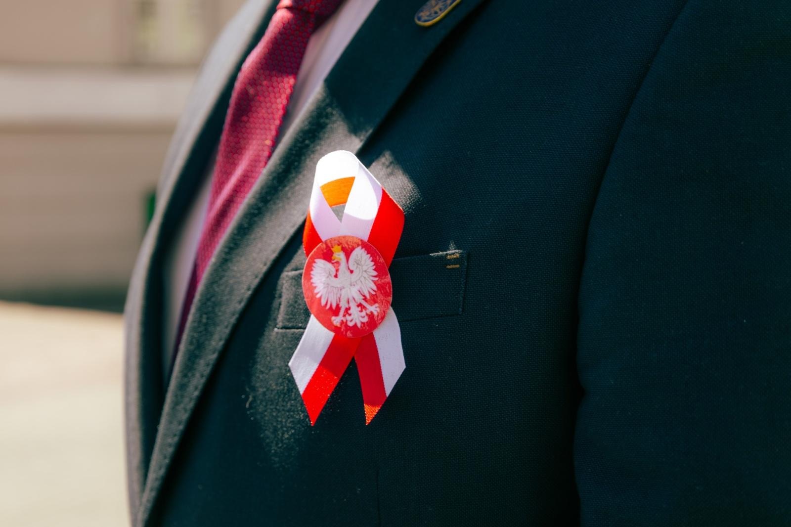 Zdjęcie w galerii na portalu naszwodzislaw.com: Wodzisław Śląski pamięta o Konstytucji 3 Maja. Uroczystości z udziałem mieszkańców i władz wiadomości z regionu