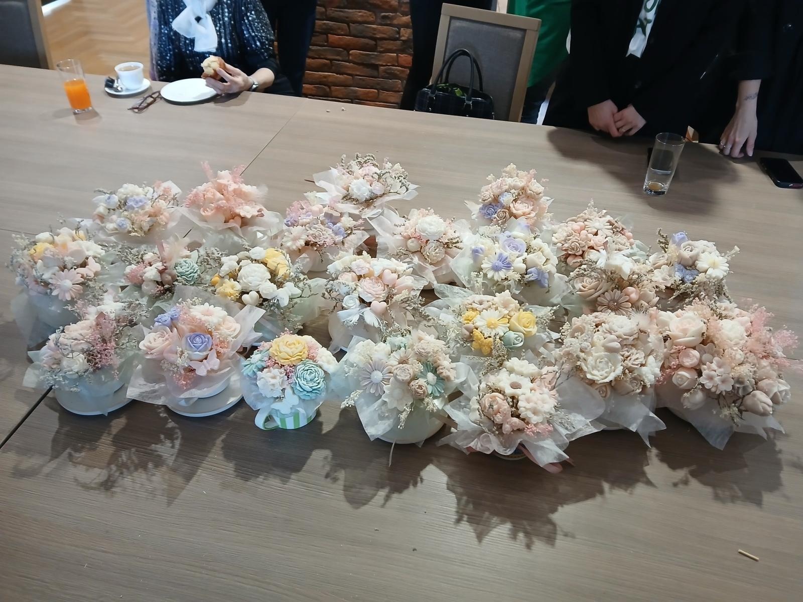 Zdjęcie w galerii na portalu naszwodzislaw.com: Rękodzieło bez granic. Warsztaty flowerboxów w Godowie wiadomości z regionu