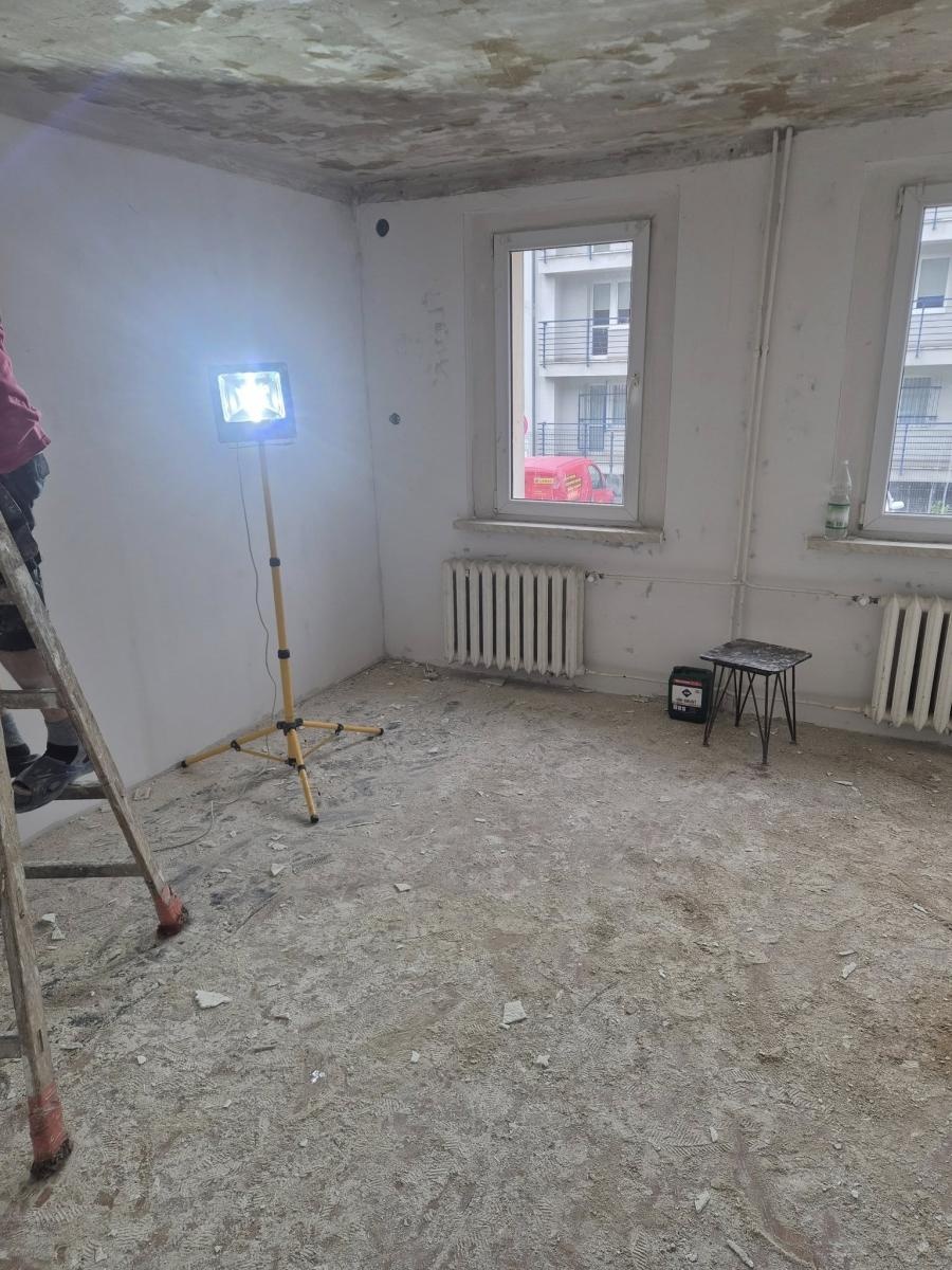 Zdjęcie w galerii na portalu naszwodzislaw.com: Bez tej afery nikt by się o tym nie dowiedział. Wodzisławianie remontują mieszkanie dla Kuby wiadomości z regionu