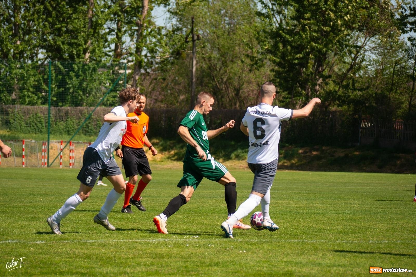 Zdjęcie w galerii na portalu naszwodzislaw.com: Gol w 88. minucie uratował Nędzę. Syrynia wypuściła zwycięstwo z rąk [FOTO] wiadomości z regionu