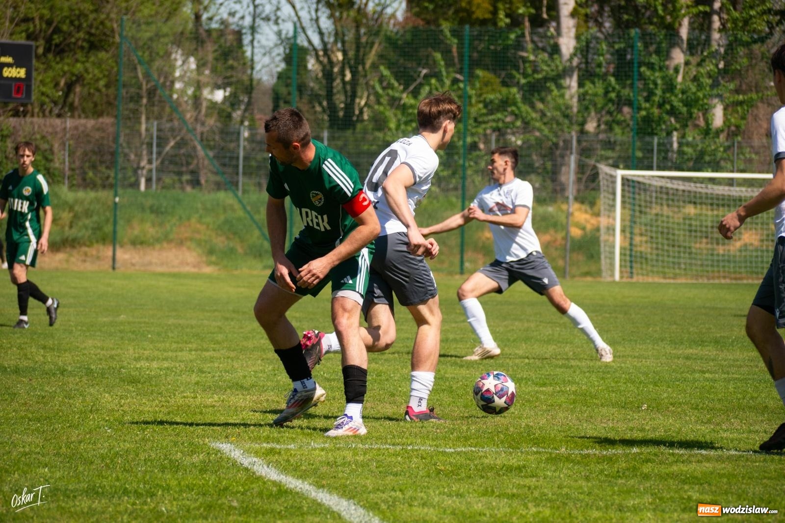 Zdjęcie w galerii na portalu naszwodzislaw.com: Gol w 88. minucie uratował Nędzę. Syrynia wypuściła zwycięstwo z rąk [FOTO] wiadomości z regionu