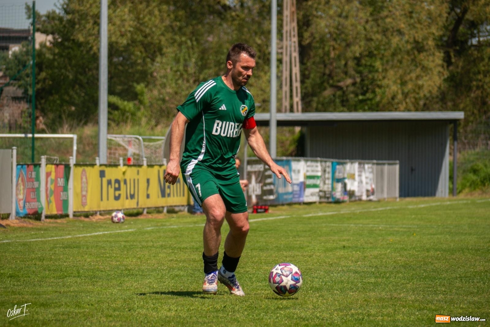 Zdjęcie w galerii na portalu naszwodzislaw.com: Gol w 88. minucie uratował Nędzę. Syrynia wypuściła zwycięstwo z rąk [FOTO] wiadomości z regionu