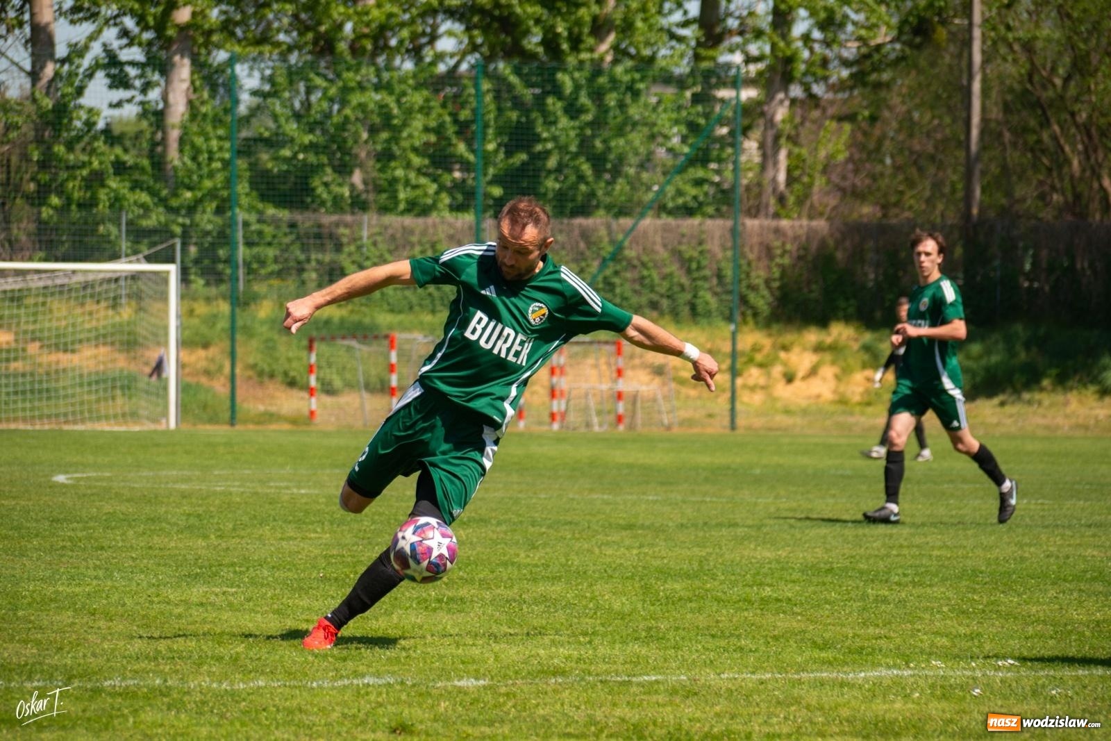 Zdjęcie w galerii na portalu naszwodzislaw.com: Gol w 88. minucie uratował Nędzę. Syrynia wypuściła zwycięstwo z rąk [FOTO] wiadomości z regionu