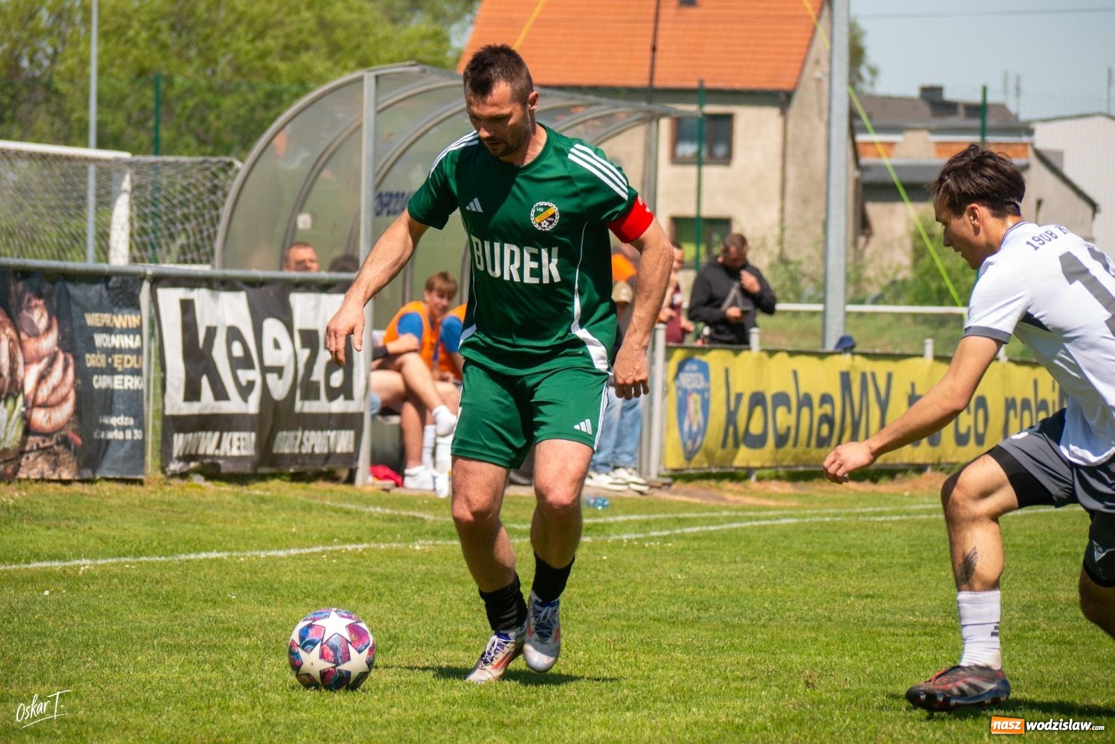 Zdjęcie w galerii na portalu naszwodzislaw.com: Gol w 88. minucie uratował Nędzę. Syrynia wypuściła zwycięstwo z rąk [FOTO] wiadomości z regionu