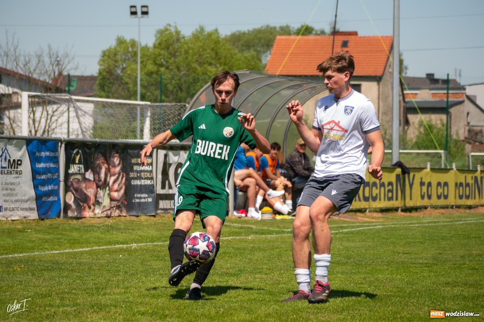 Zdjęcie w galerii na portalu naszwodzislaw.com: Gol w 88. minucie uratował Nędzę. Syrynia wypuściła zwycięstwo z rąk [FOTO] wiadomości z regionu