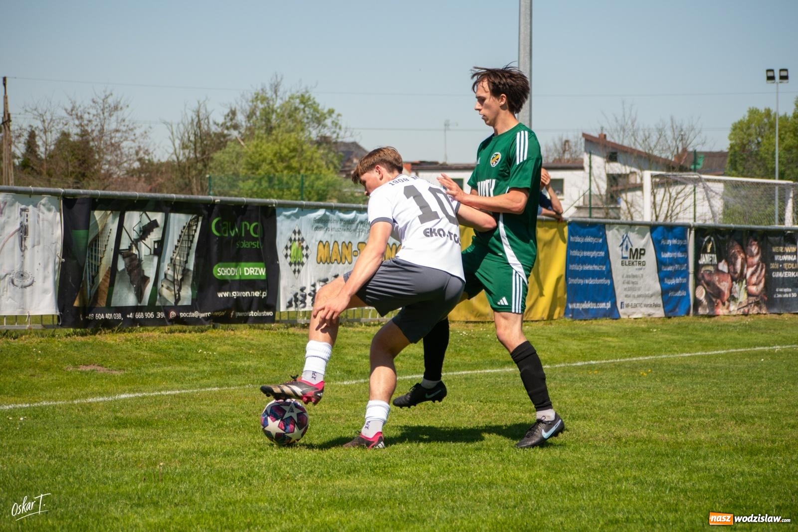 Zdjęcie w galerii na portalu naszwodzislaw.com: Gol w 88. minucie uratował Nędzę. Syrynia wypuściła zwycięstwo z rąk [FOTO] wiadomości z regionu
