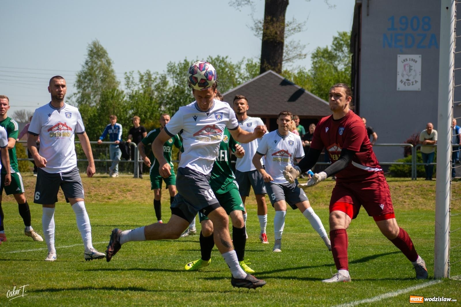 Zdjęcie w galerii na portalu naszwodzislaw.com: Gol w 88. minucie uratował Nędzę. Syrynia wypuściła zwycięstwo z rąk [FOTO] wiadomości z regionu