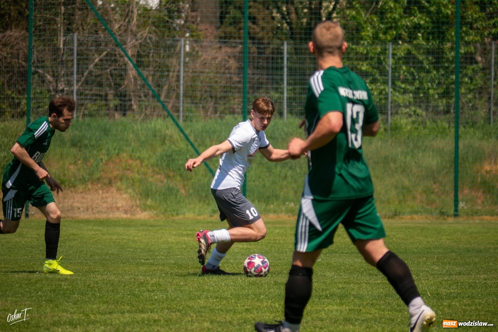 Zdjęcie w galerii na portalu naszwodzislaw.com: Gol w 88. minucie uratował Nędzę. Syrynia wypuściła zwycięstwo z rąk [FOTO] wiadomości z regionu