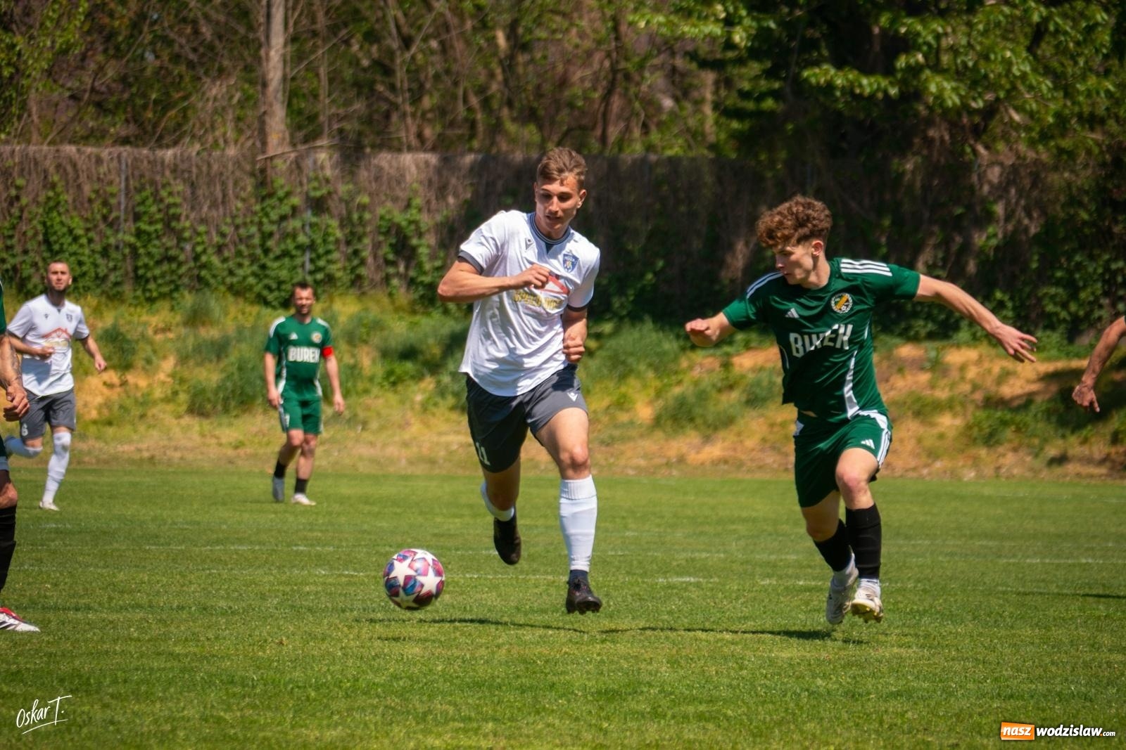 Zdjęcie w galerii na portalu naszwodzislaw.com: Gol w 88. minucie uratował Nędzę. Syrynia wypuściła zwycięstwo z rąk [FOTO] wiadomości z regionu