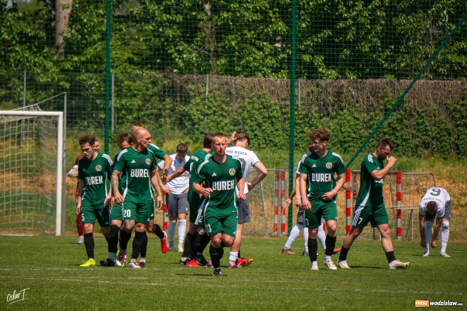 Zdjęcie w galerii na portalu naszwodzislaw.com: Gol w 88. minucie uratował Nędzę. Syrynia wypuściła zwycięstwo z rąk [FOTO] wiadomości z regionu