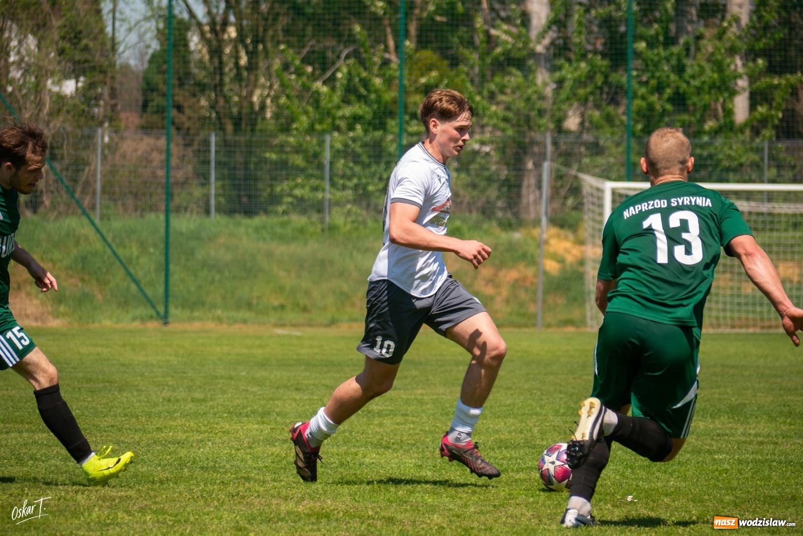 Zdjęcie w galerii na portalu naszwodzislaw.com: Gol w 88. minucie uratował Nędzę. Syrynia wypuściła zwycięstwo z rąk [FOTO] wiadomości z regionu