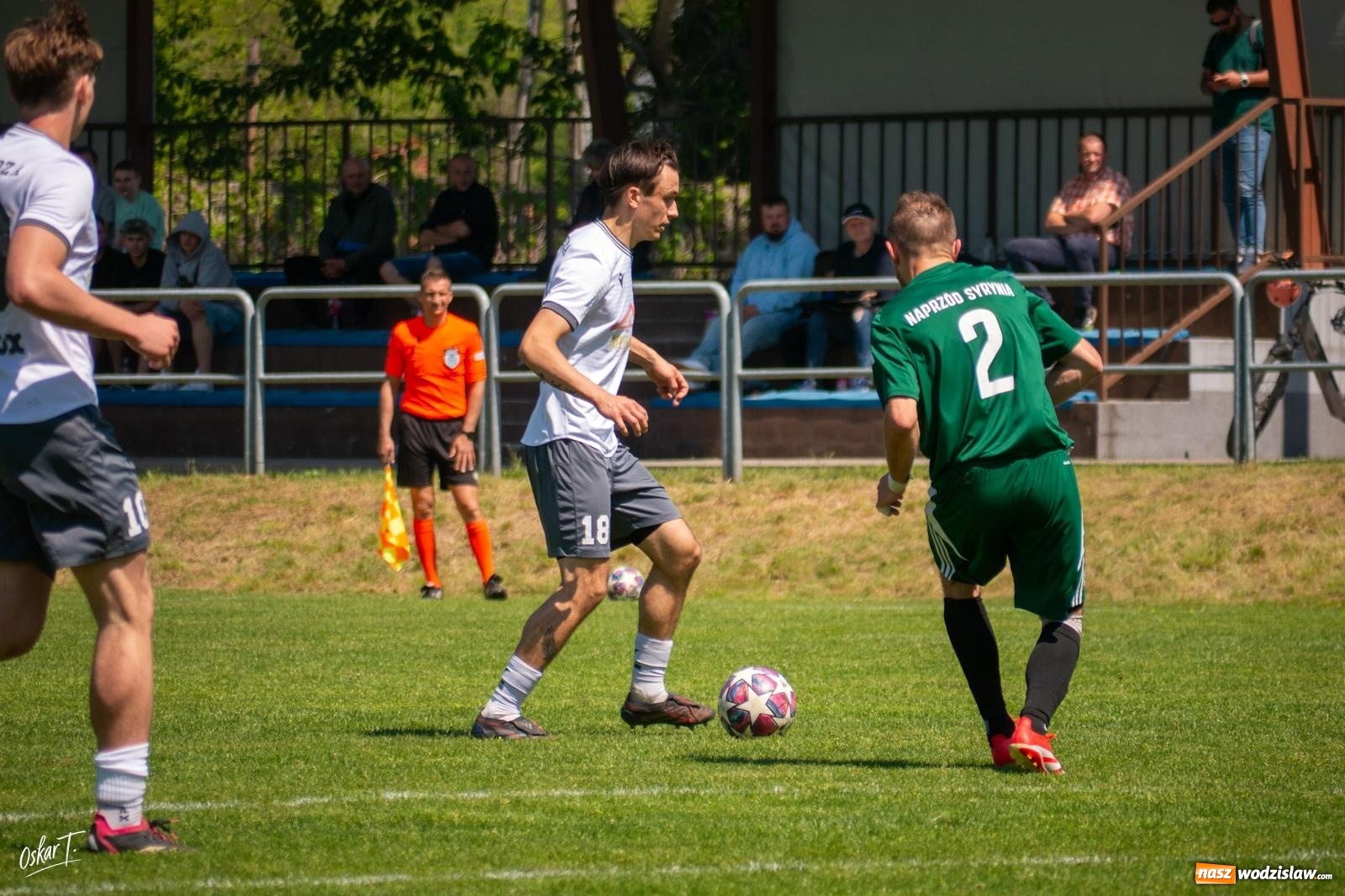 Zdjęcie w galerii na portalu naszwodzislaw.com: Gol w 88. minucie uratował Nędzę. Syrynia wypuściła zwycięstwo z rąk [FOTO] wiadomości z regionu