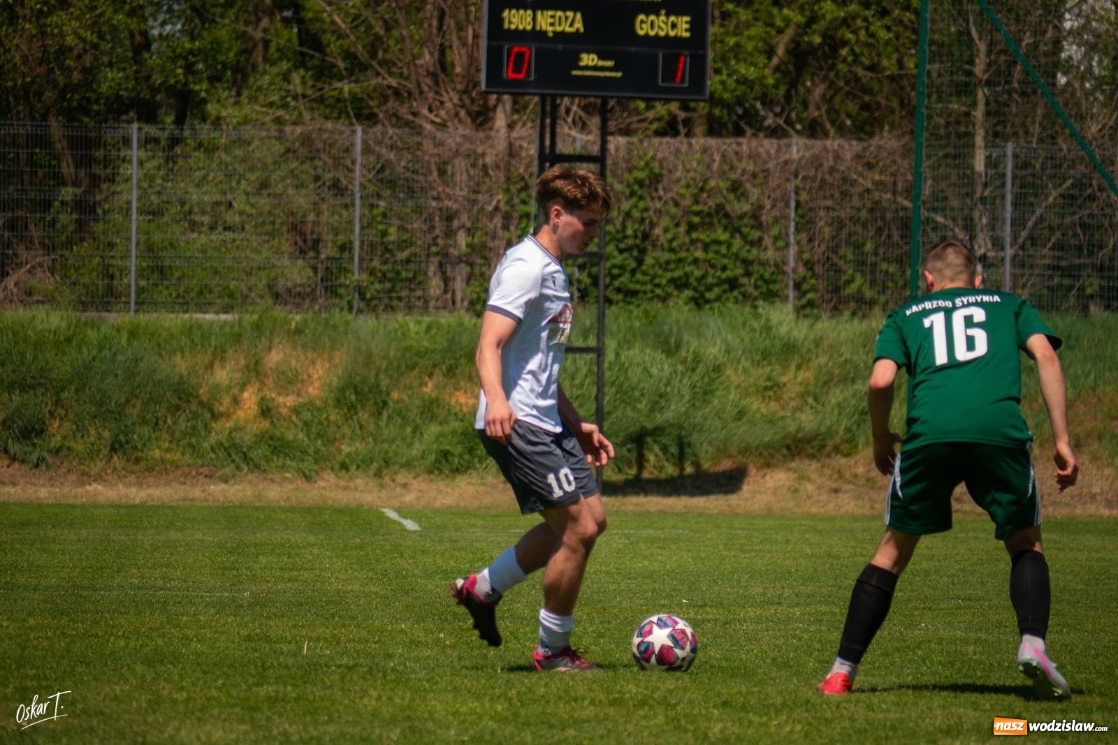 Zdjęcie w galerii na portalu naszwodzislaw.com: Gol w 88. minucie uratował Nędzę. Syrynia wypuściła zwycięstwo z rąk [FOTO] wiadomości z regionu