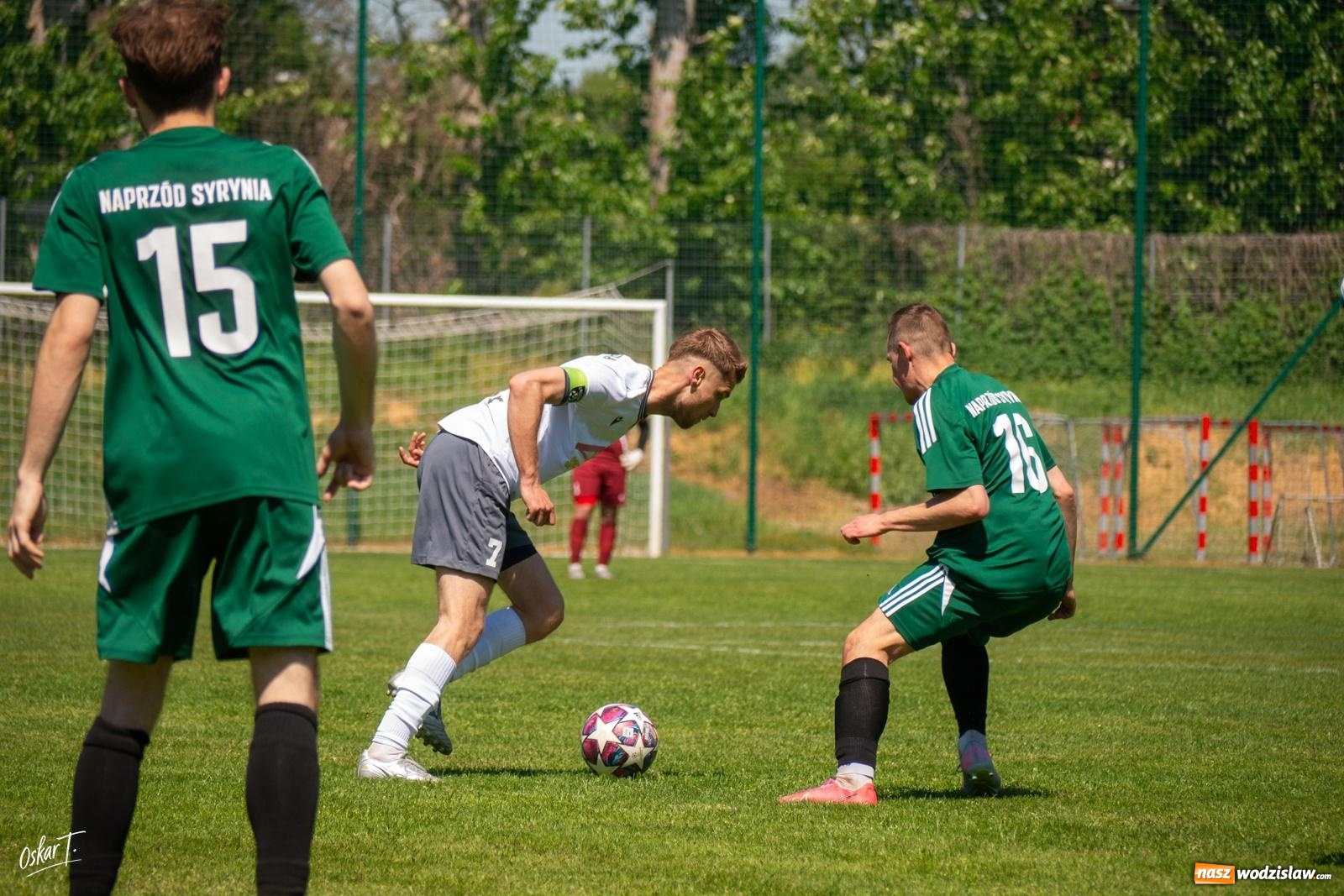Zdjęcie w galerii na portalu naszwodzislaw.com: Gol w 88. minucie uratował Nędzę. Syrynia wypuściła zwycięstwo z rąk [FOTO] wiadomości z regionu