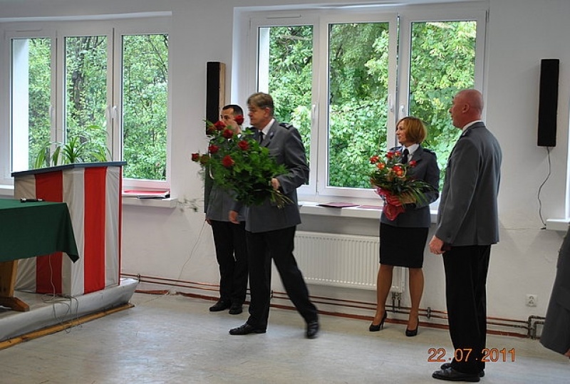 Zdjęcie w galerii na portalu naszwodzislaw.com: Policjanci w dniu swojego święta wiadomości z regionu