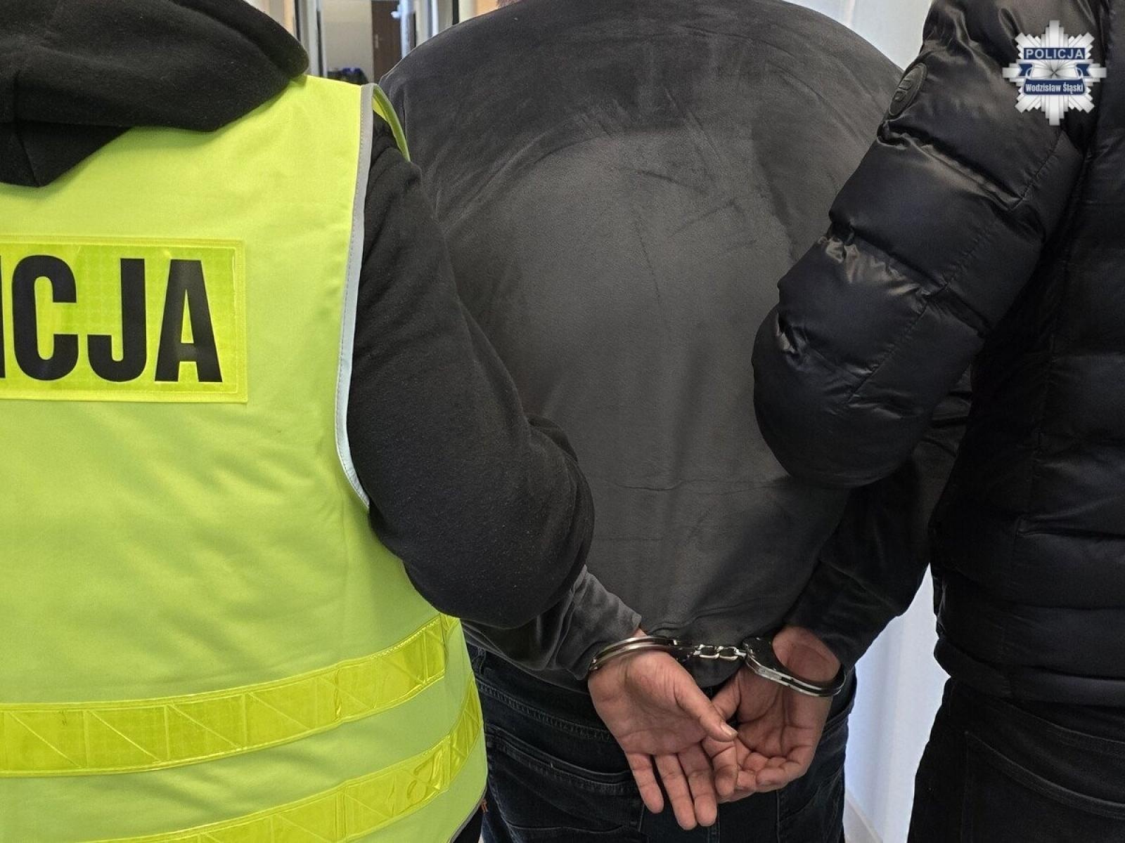 Zdjęcie w galerii na portalu naszwodzislaw.com: Rodzina z Wodzisławia Śląskiego zatrzymana. Śledczy mówią o milionowych oszustwach wiadomości z regionu