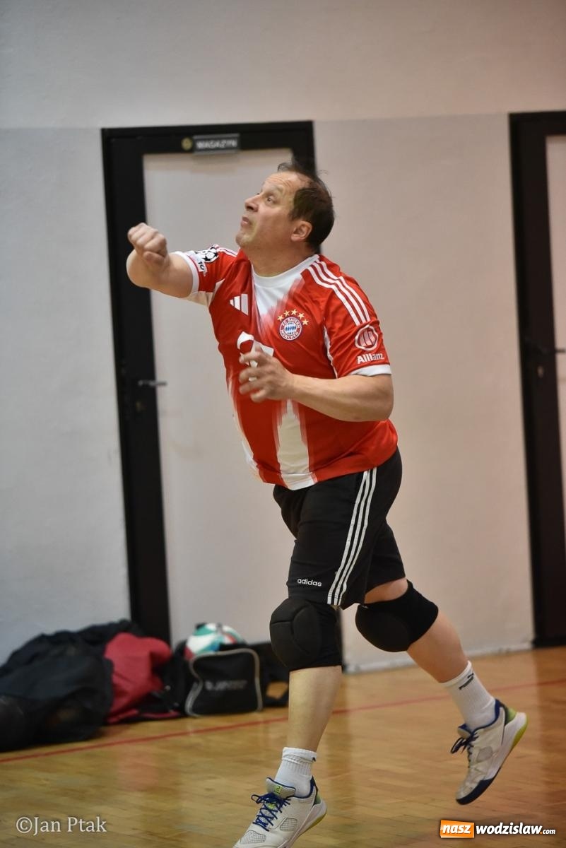 Zdjęcie w galerii na portalu naszwodzislaw.com: Omerta lepsza w sezonie, Pszów lepszy w finale. Wielkie emocje w ALS Volley Amigos 35 [FOTO] wiadomości z regionu