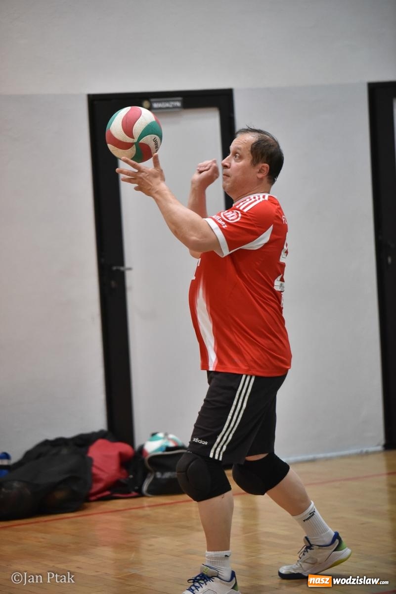Zdjęcie w galerii na portalu naszwodzislaw.com: Omerta lepsza w sezonie, Pszów lepszy w finale. Wielkie emocje w ALS Volley Amigos 35 [FOTO] wiadomości z regionu