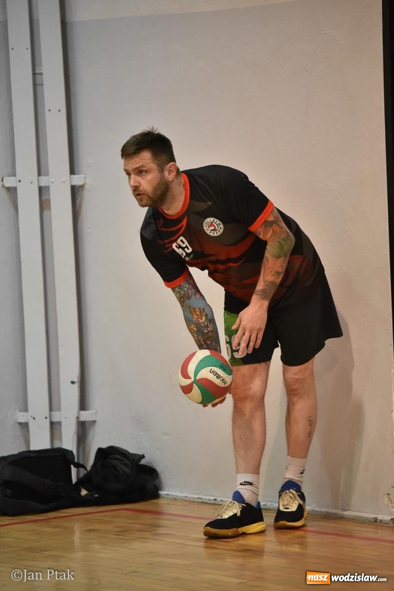 Zdjęcie w galerii na portalu naszwodzislaw.com: Omerta lepsza w sezonie, Pszów lepszy w finale. Wielkie emocje w ALS Volley Amigos 35 [FOTO] wiadomości z regionu