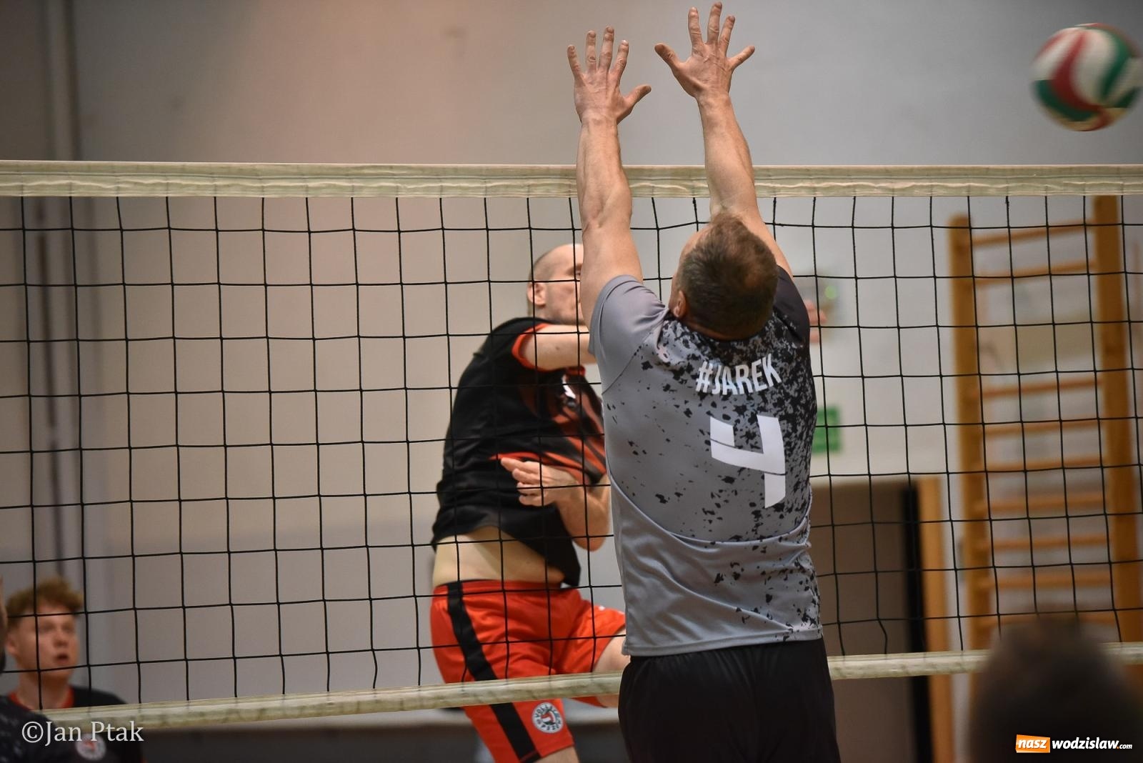 Zdjęcie w galerii na portalu naszwodzislaw.com: Omerta lepsza w sezonie, Pszów lepszy w finale. Wielkie emocje w ALS Volley Amigos 35 [FOTO] wiadomości z regionu