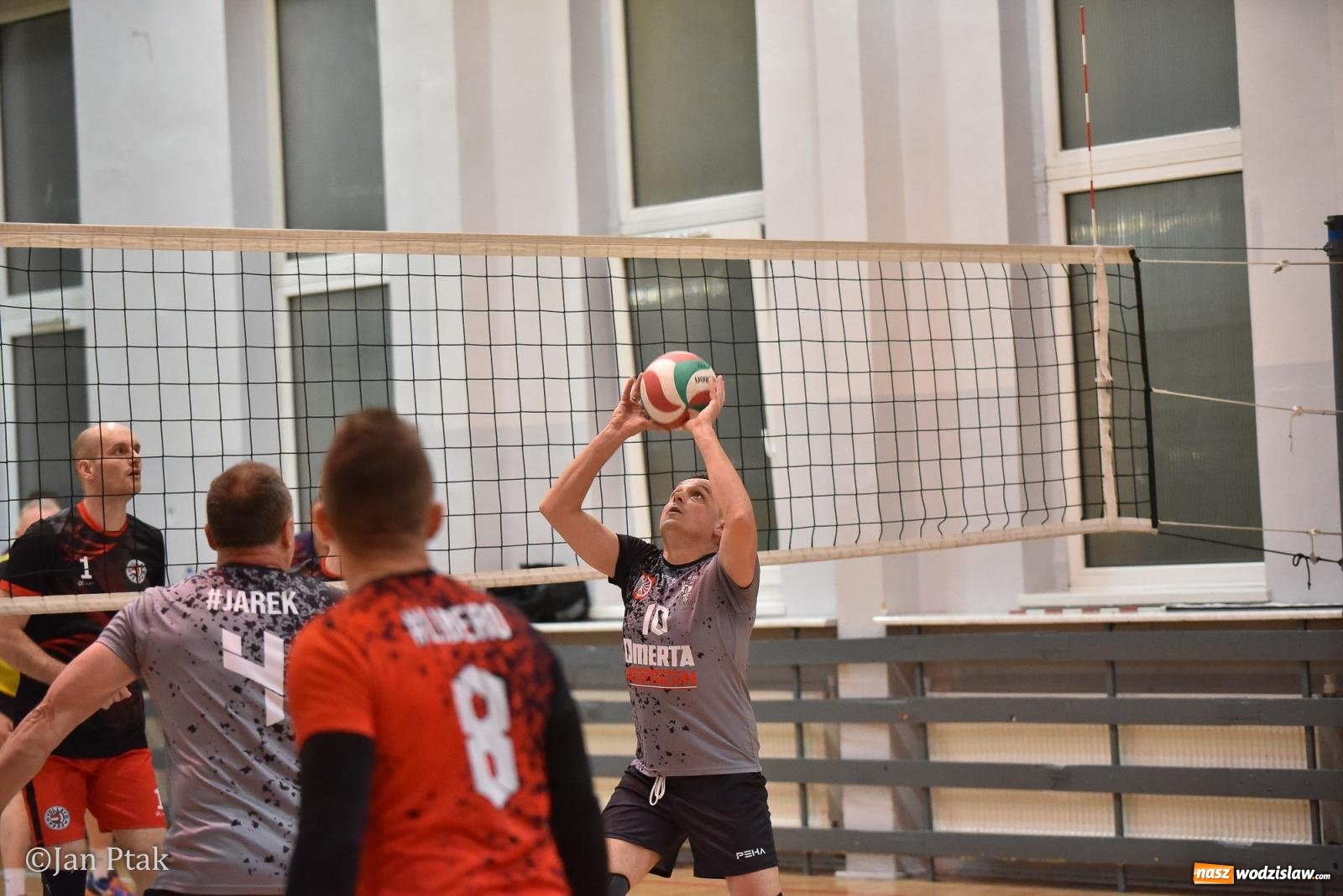 Zdjęcie w galerii na portalu naszwodzislaw.com: Omerta lepsza w sezonie, Pszów lepszy w finale. Wielkie emocje w ALS Volley Amigos 35 [FOTO] wiadomości z regionu