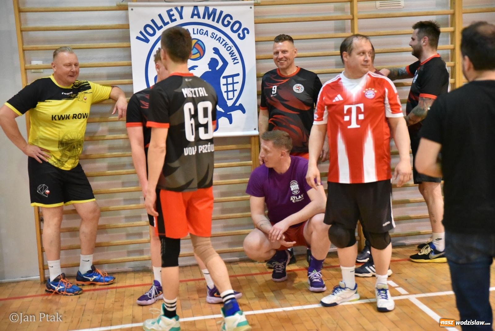 Zdjęcie w galerii na portalu naszwodzislaw.com: Omerta lepsza w sezonie, Pszów lepszy w finale. Wielkie emocje w ALS Volley Amigos 35 [FOTO] wiadomości z regionu