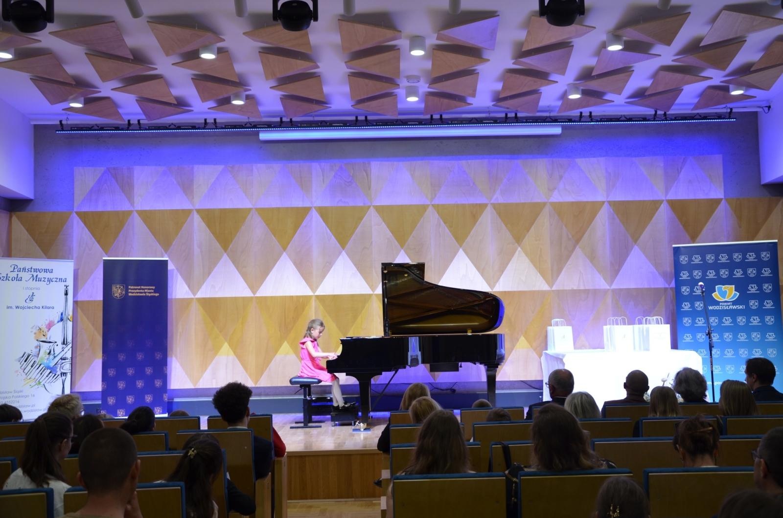 Zdjęcie w galerii na portalu naszwodzislaw.com: Wodzisław Śląski stał się stolicą młodych pianistów. Międzynarodowy konkurs CON BRIO za nami [FOTO] wiadomości z regionu