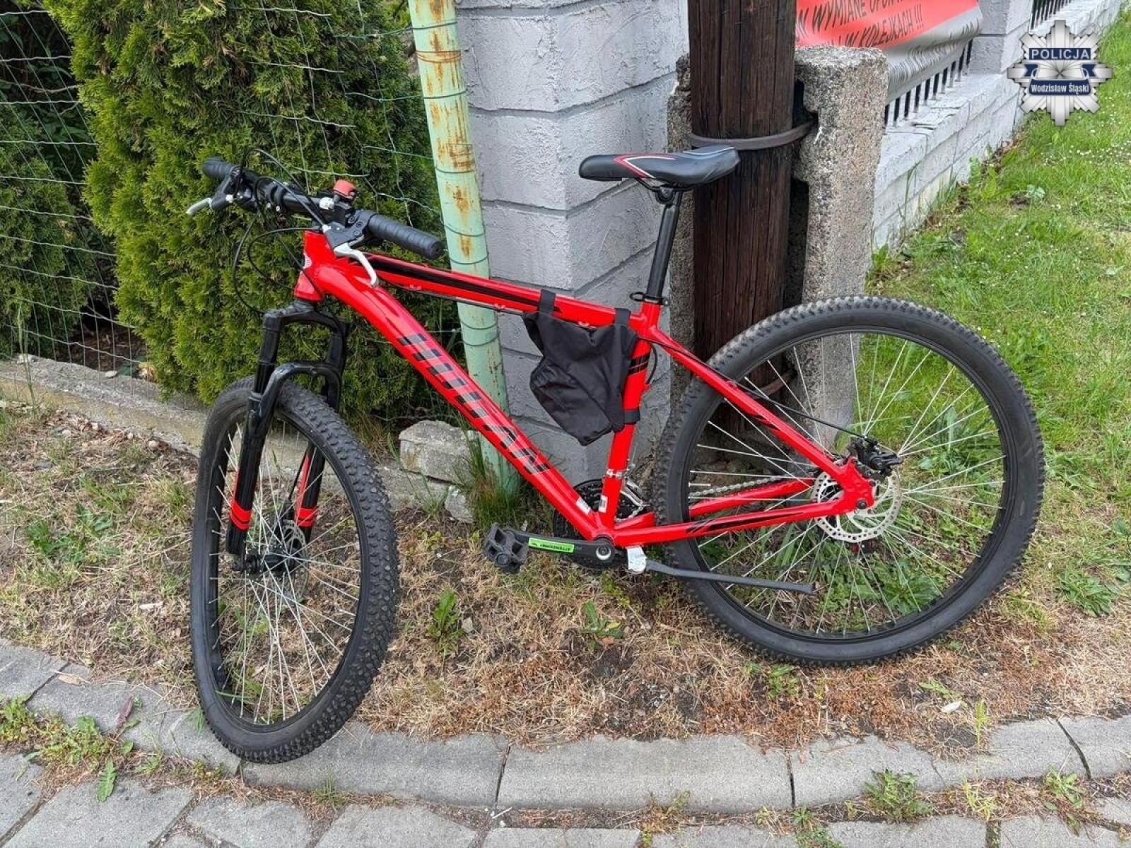 Zdjęcie w galerii na portalu naszwodzislaw.com: Nie miał karty rowerowej. 13-latek uczestnikiem groźnego zdarzenia drogowego wiadomości z regionu