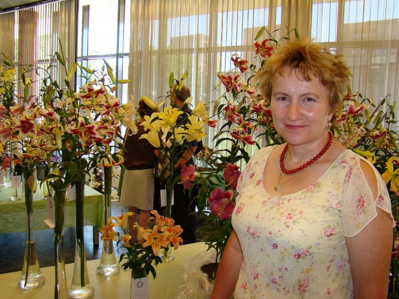 Zdjęcie w galerii na portalu naszwodzislaw.com: W mieście brakuje kwiatów? wiadomości z regionu