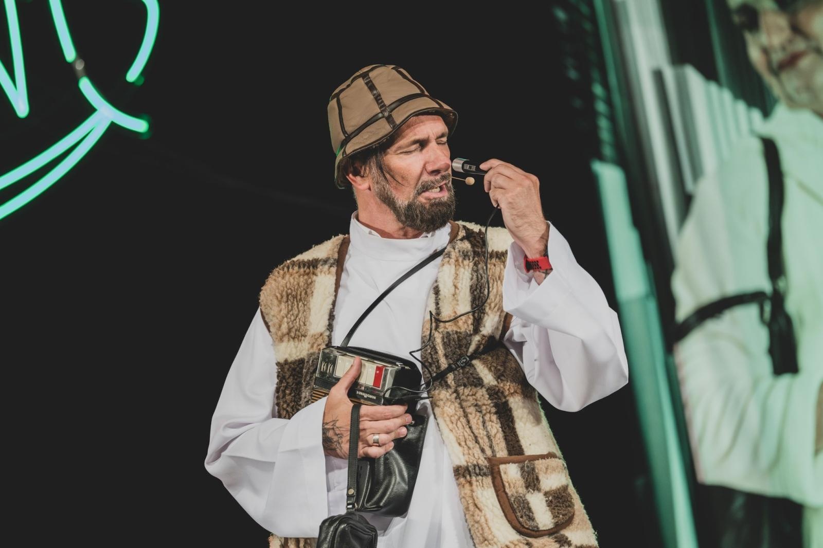 Zdjęcie w galerii na portalu naszwodzislaw.com: Kabaret Młodych Panów rozbawił Wodzisław do łez. Jubileuszowy występ zachwycił publiczność [FOTO] wiadomości z regionu