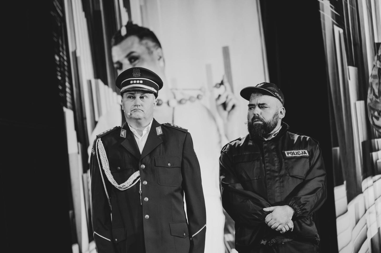 Zdjęcie w galerii na portalu naszwodzislaw.com: Kabaret Młodych Panów rozbawił Wodzisław do łez. Jubileuszowy występ zachwycił publiczność [FOTO] wiadomości z regionu