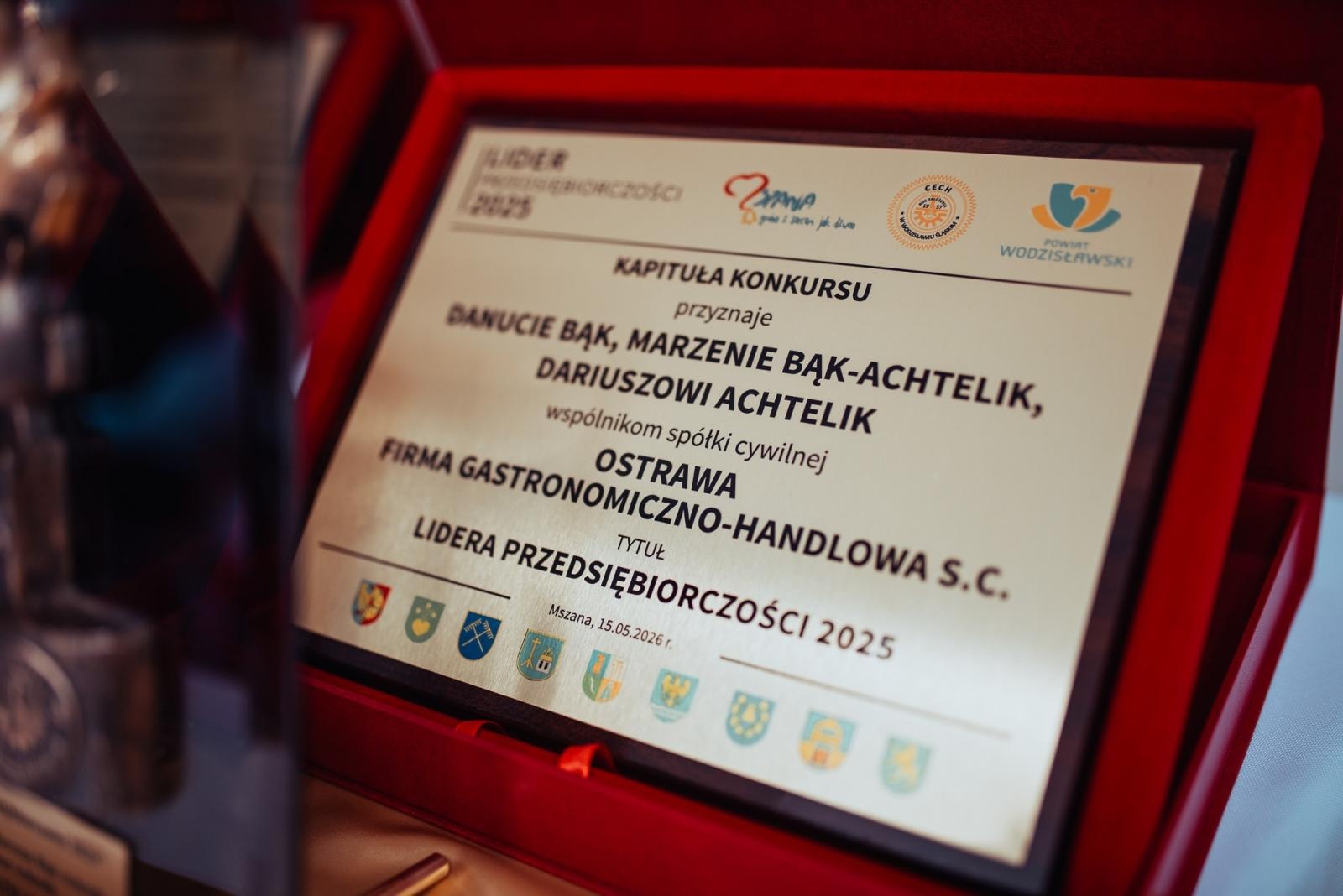 Zdjęcie w galerii na portalu naszwodzislaw.com: Liderzy przedsiębiorczości uhonorowani. Te firmy wyznaczają kierunek rozwoju regionu [FOTO] wiadomości z regionu