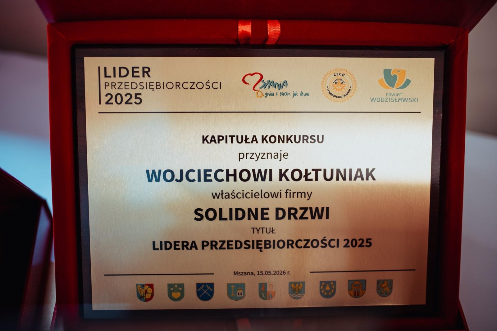 Zdjęcie w galerii na portalu naszwodzislaw.com: Liderzy przedsiębiorczości uhonorowani. Te firmy wyznaczają kierunek rozwoju regionu [FOTO] wiadomości z regionu
