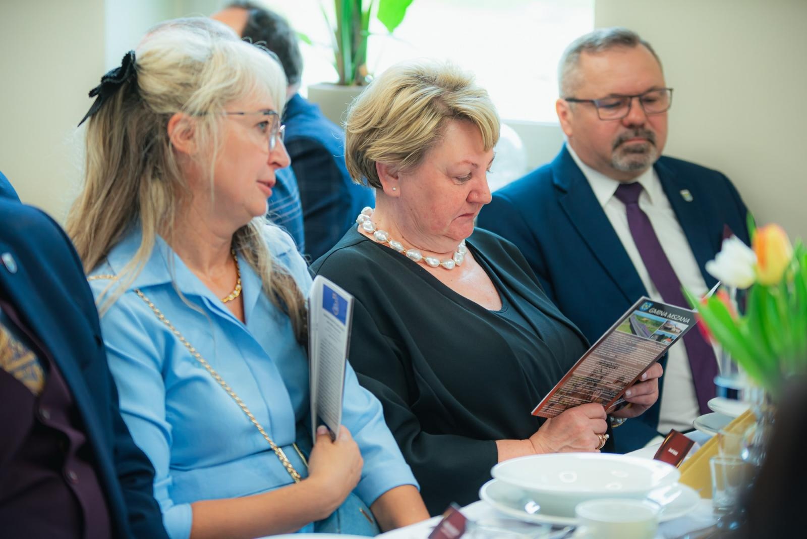 Zdjęcie w galerii na portalu naszwodzislaw.com: Liderzy przedsiębiorczości uhonorowani. Te firmy wyznaczają kierunek rozwoju regionu [FOTO] wiadomości z regionu