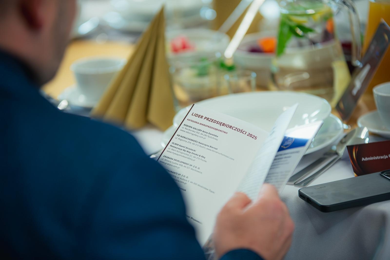 Zdjęcie w galerii na portalu naszwodzislaw.com: Liderzy przedsiębiorczości uhonorowani. Te firmy wyznaczają kierunek rozwoju regionu [FOTO] wiadomości z regionu