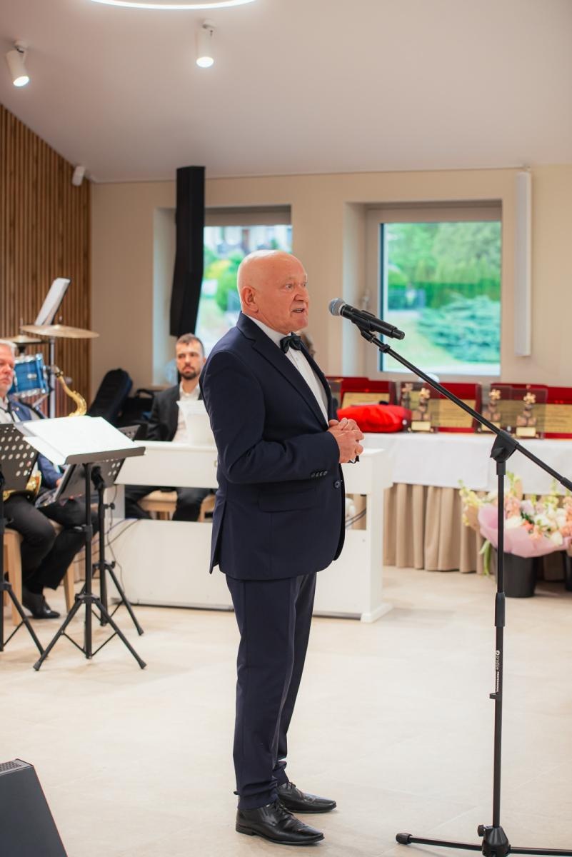 Zdjęcie w galerii na portalu naszwodzislaw.com: Liderzy przedsiębiorczości uhonorowani. Te firmy wyznaczają kierunek rozwoju regionu [FOTO] wiadomości z regionu