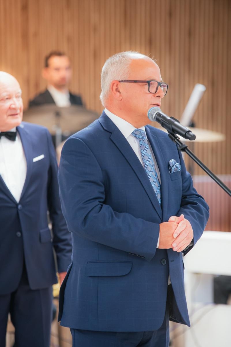 Zdjęcie w galerii na portalu naszwodzislaw.com: Liderzy przedsiębiorczości uhonorowani. Te firmy wyznaczają kierunek rozwoju regionu [FOTO] wiadomości z regionu
