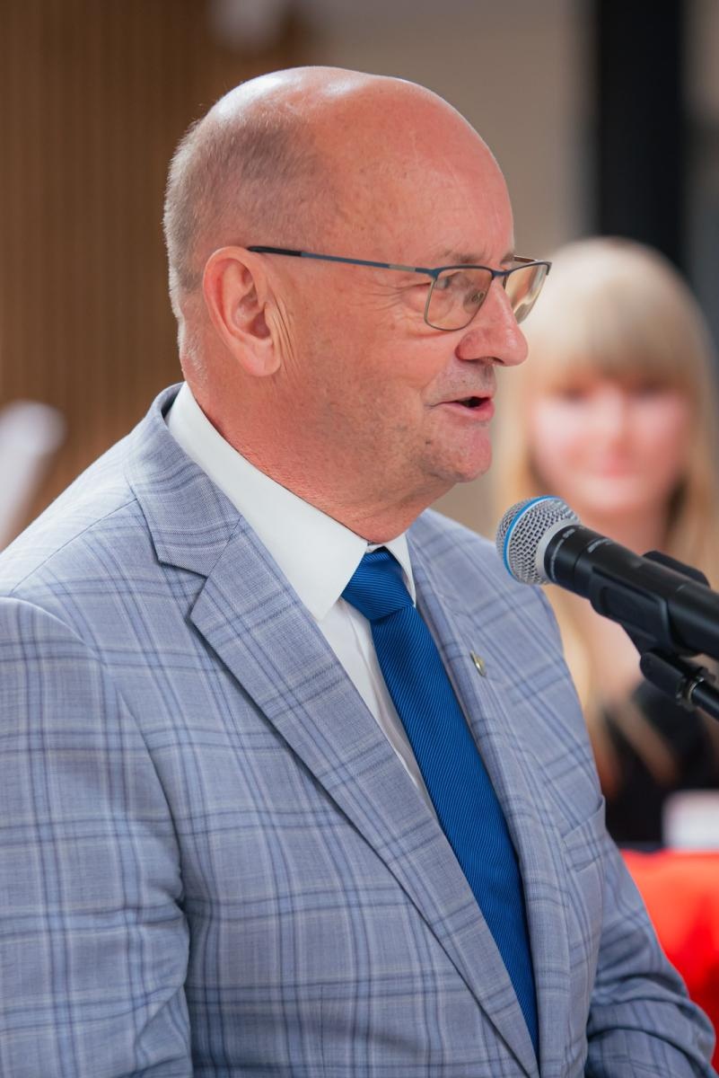 Zdjęcie w galerii na portalu naszwodzislaw.com: Liderzy przedsiębiorczości uhonorowani. Te firmy wyznaczają kierunek rozwoju regionu [FOTO] wiadomości z regionu