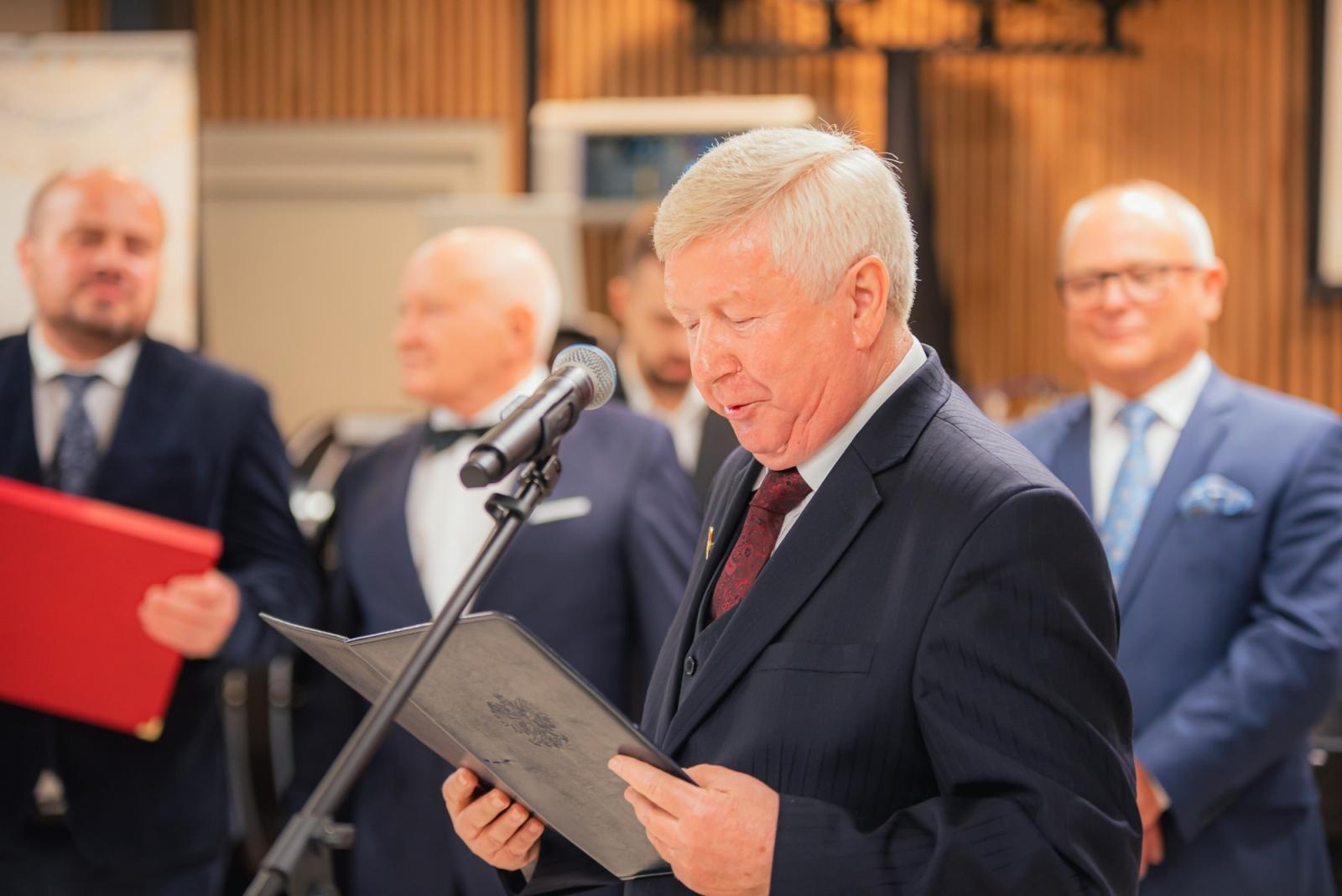 Zdjęcie w galerii na portalu naszwodzislaw.com: Liderzy przedsiębiorczości uhonorowani. Te firmy wyznaczają kierunek rozwoju regionu [FOTO] wiadomości z regionu