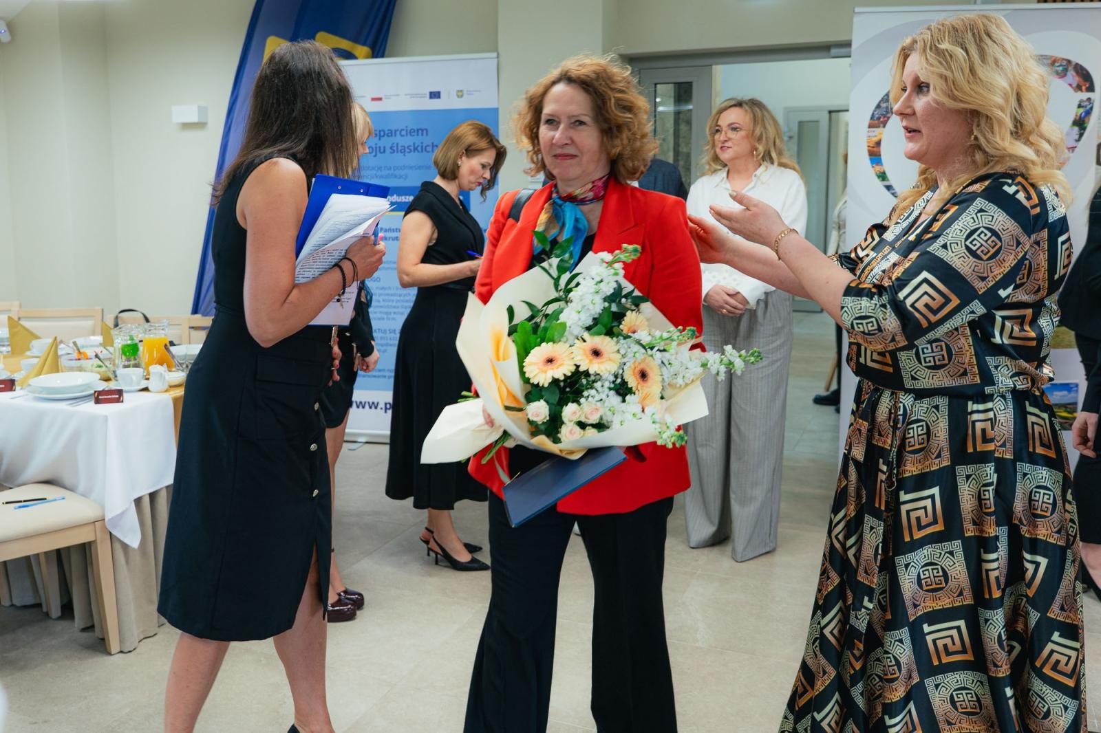 Zdjęcie w galerii na portalu naszwodzislaw.com: Liderzy przedsiębiorczości uhonorowani. Te firmy wyznaczają kierunek rozwoju regionu [FOTO] wiadomości z regionu